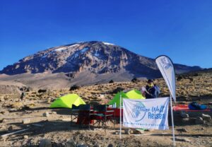 Blick vom Camp auf den Kilimanjaro