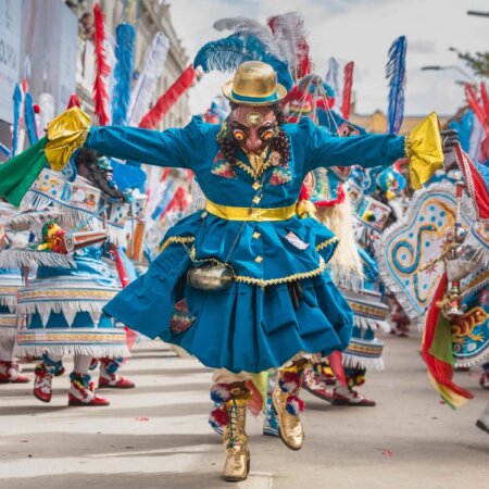 Bolivien Reisen Tradition Gewänder