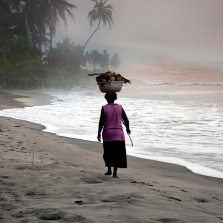 Frau am Stand, Ghana Reisen